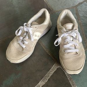 Saucony Tennis Shoes